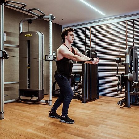 מלון Sls Buenos Aires Puerto Madero מראה חיצוני תמונה Bodyweight tricep extension