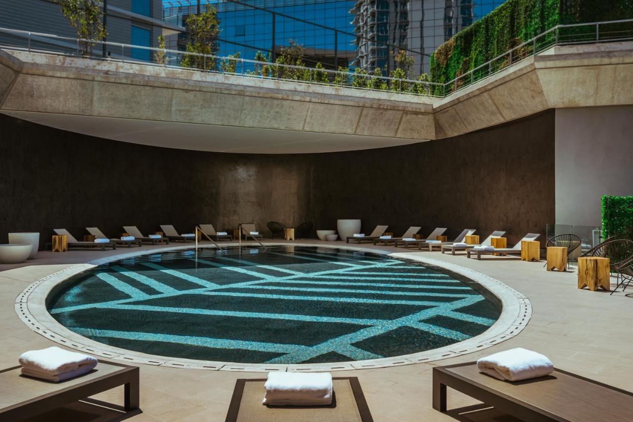 מלון Sls Buenos Aires Puerto Madero מראה חיצוני תמונה The pool at the hotel
