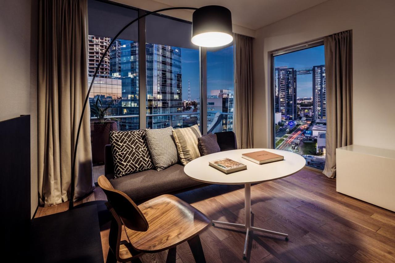 מלון Sls Buenos Aires Puerto Madero מראה חיצוני תמונה A living room at the hotel