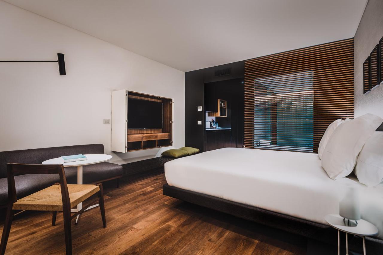 מלון Sls Buenos Aires Puerto Madero מראה חיצוני תמונה A room at the hotel